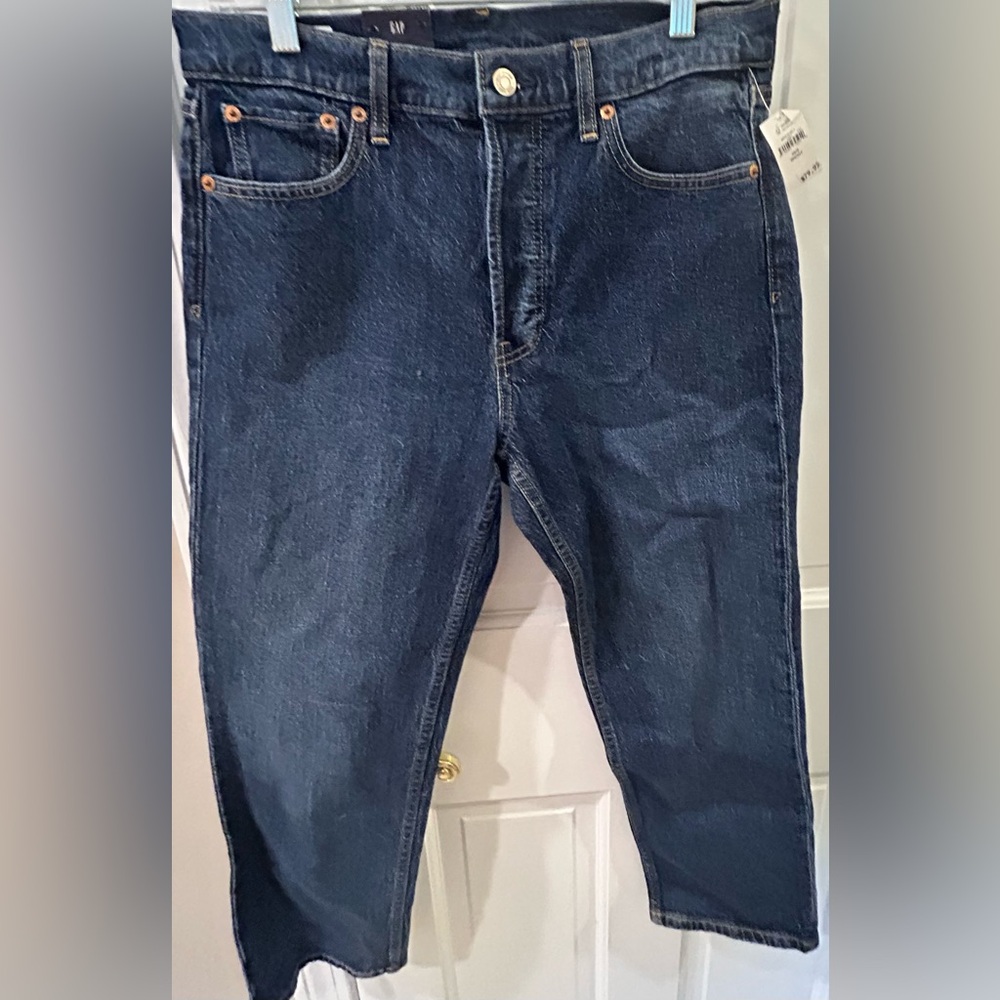 GAP  “cheeky straight high rise low stretch “   size 8 short